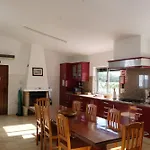 Vila Gloria Guesthouse